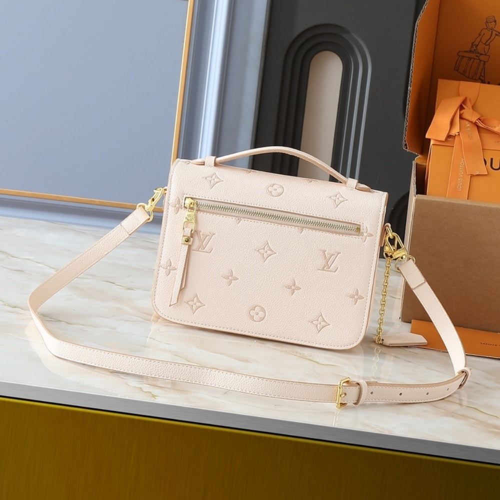 LOUIS VUITTON POCHETTE MÉTIS EDEN 25CM M14977