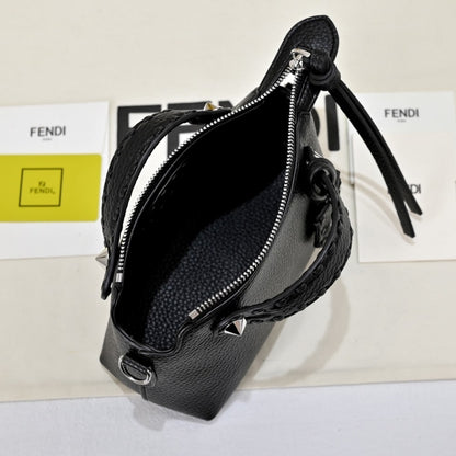 FENDI BY THE WAY SELLERIA MEDIUM BLACK 20CM 8BL155ASU2F0GXN