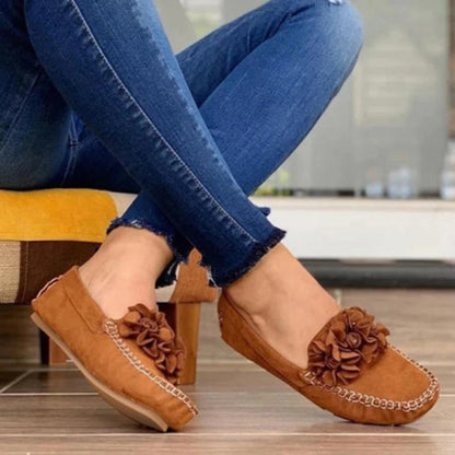 Square toe flat flower beanie shoes