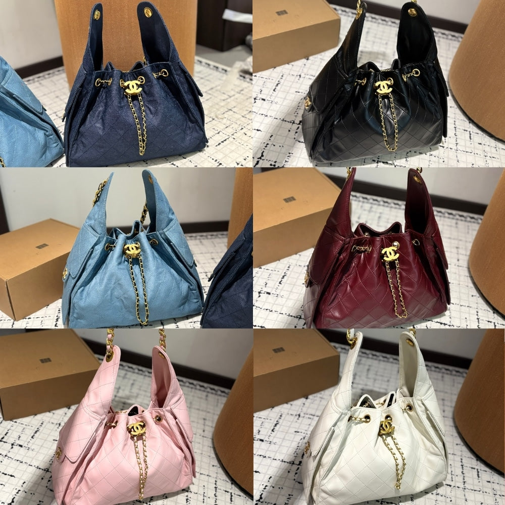 CHANEL 25 SMALL HANDBAG GRAINED AND GOLD TONE METAL BLACK 34CM AS5293 B20304 94305