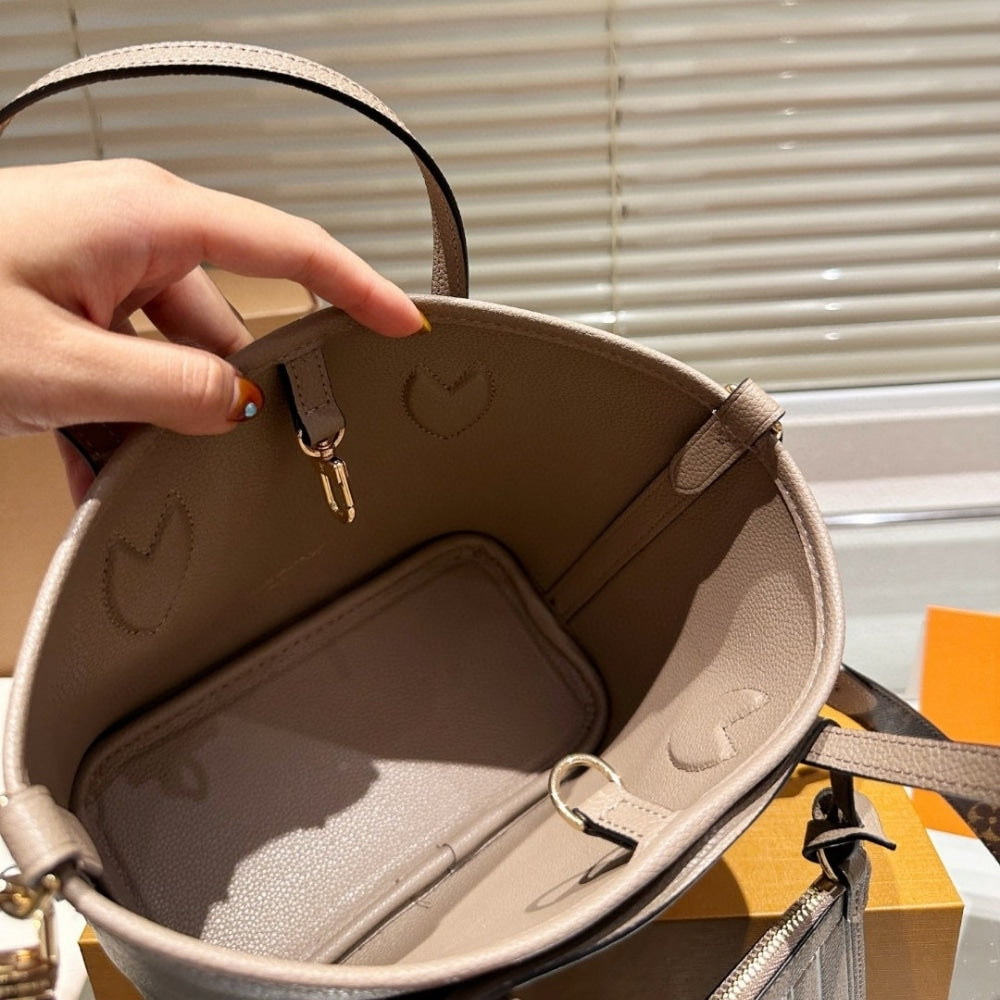 LOUIS VUITTON NEVERFULL BANDOULIÈRE INSIDE OUT BB DARK FANGO 20CM M12109