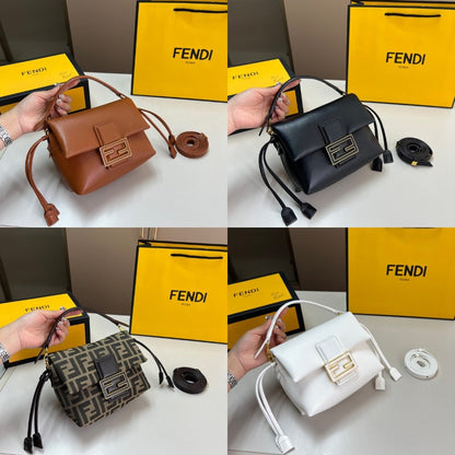 FENDI MAMMA BAGUETTE MEDIUM WHITE 18CM  8BS105ABVEF0K7E
