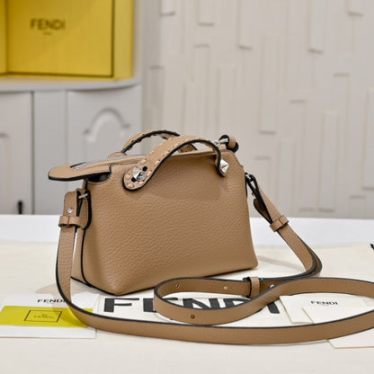 FENDI BY THE WAY SELLERIA MEDIUM BEIGE 20CM 8BL155ASU2F0EMR