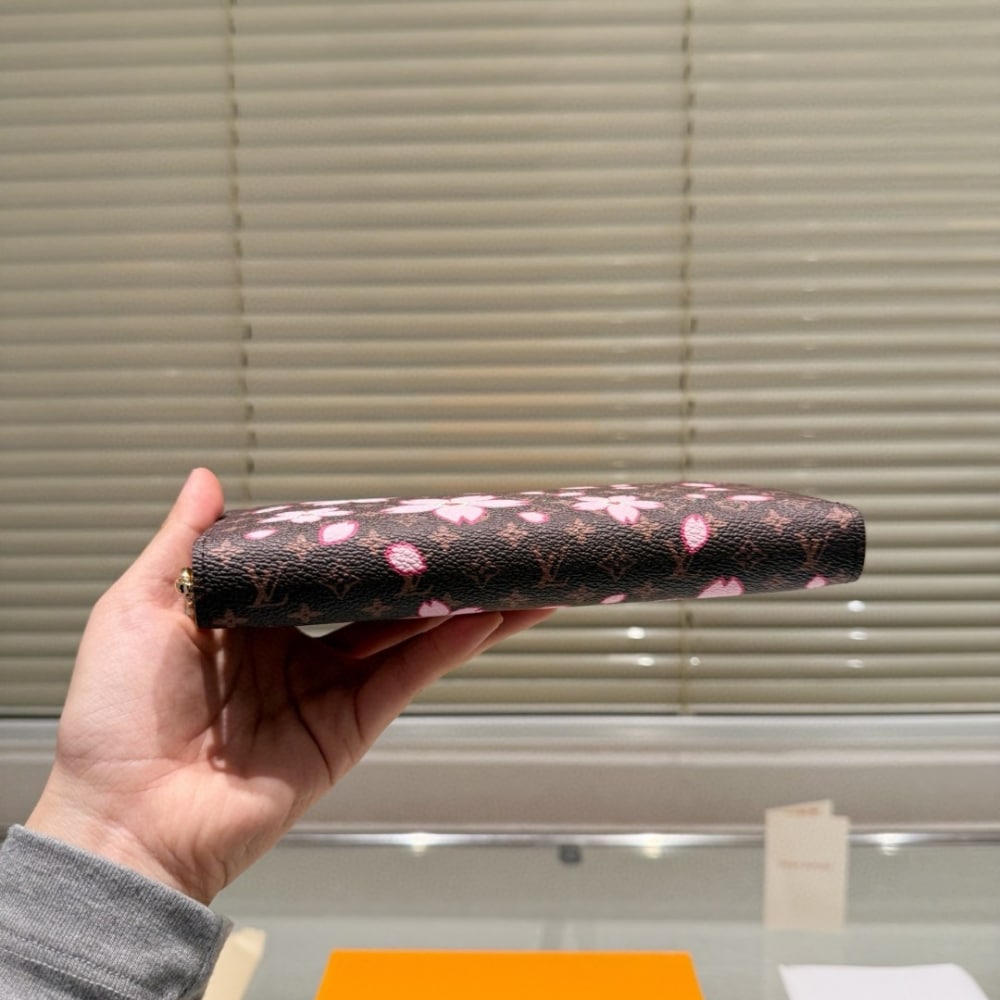LOUIS VUITTON X TAKASHI MURAKAMI ZIPPY WALLET SAKURA BROWN 19CM M13433