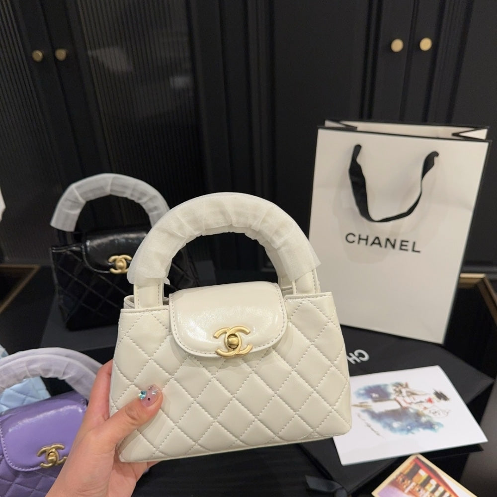 CHANEL SMALL KELLY SHOPPER SHINY AGED BRUSHED GOLD HARDWARE WHITE