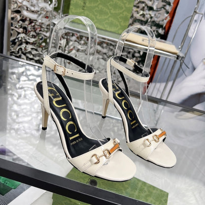 GUCCI MOOREA SANDALS WHITE