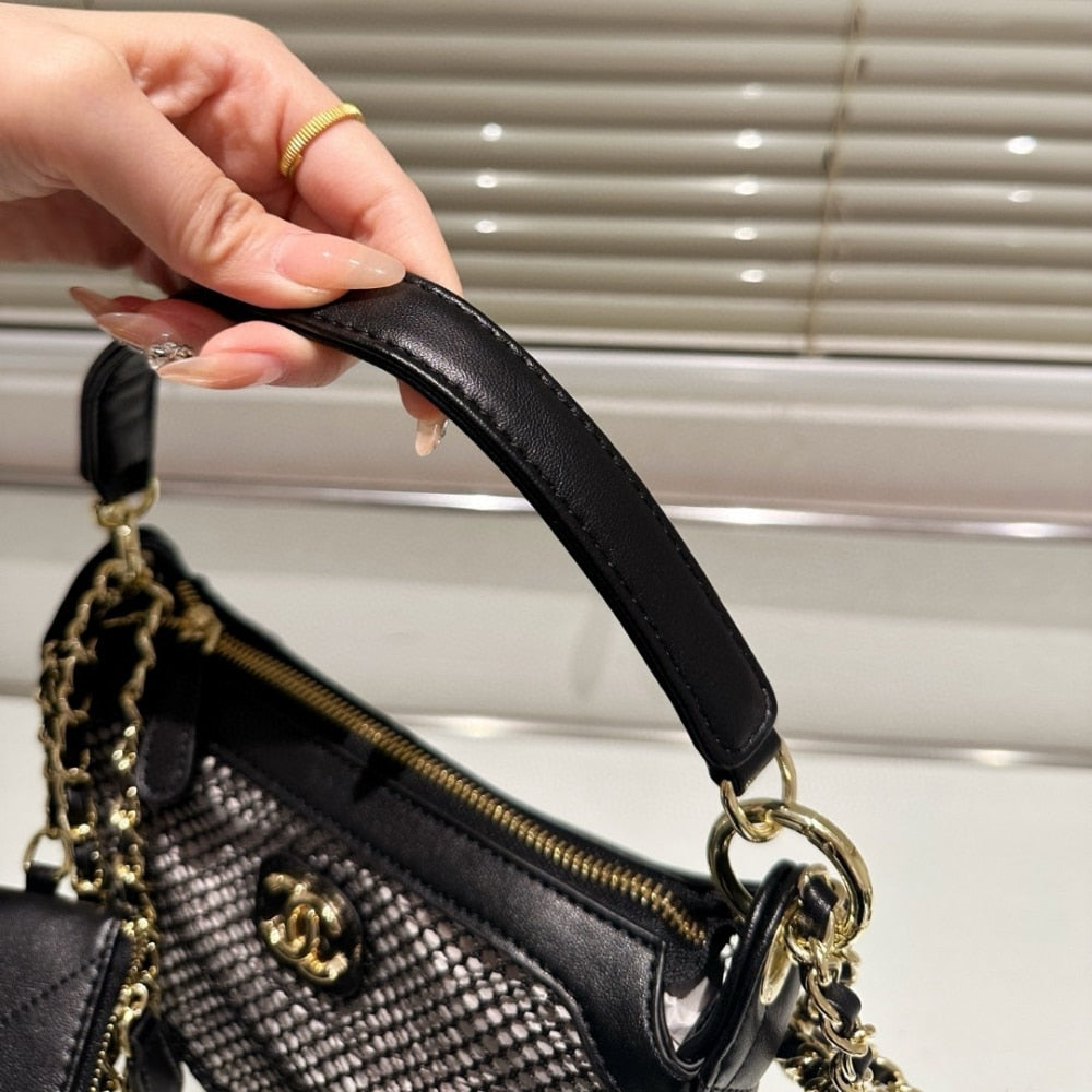 CHANEL CLUTCH WITH CHAIN BLACK 20CM AP4573 B20118 94305