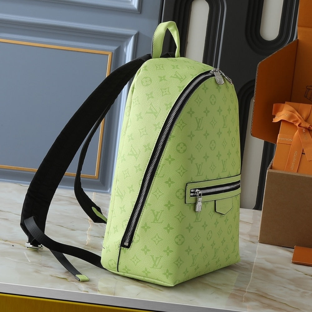 LOUIS VUITTON DISCOVERY SLIM BACKPACK TAIGARAMA 38CM M14076