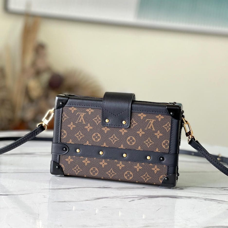 Louis Vuitton PETITE MALLE EAST WEST M45943