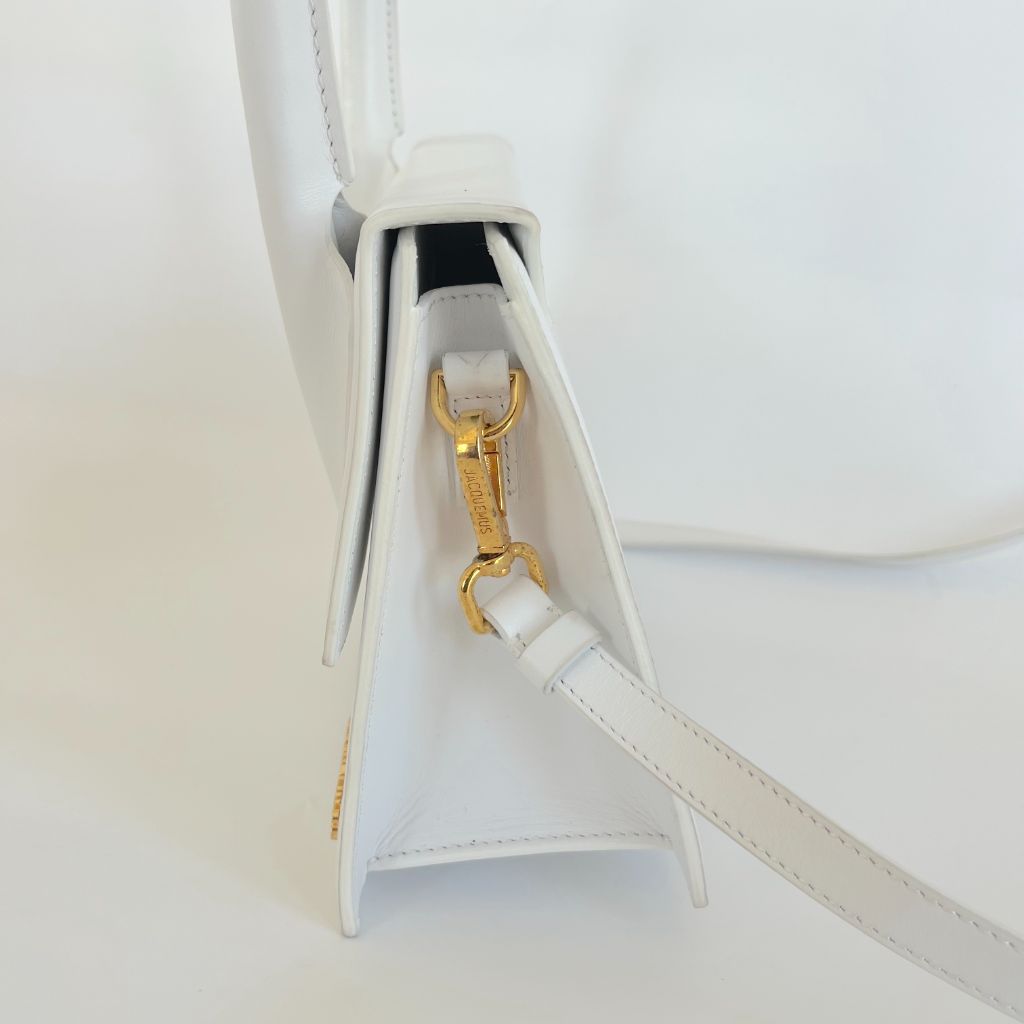 Jacquemus Le Grand Chiquito white leather bag
