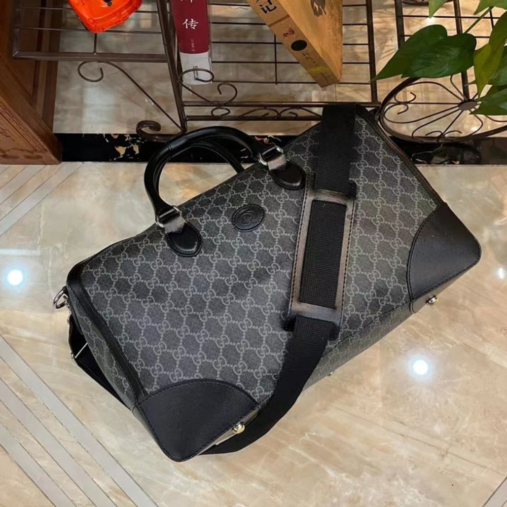 GUCCI BLACK GG SUPREME CANVAS INTERLOCKING G DUFFLE BAG BLACK 42CM