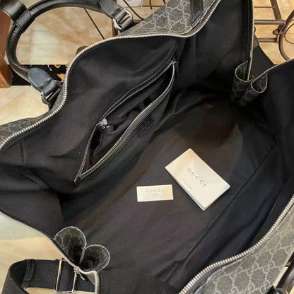 GUCCI BLACK GG SUPREME CANVAS INTERLOCKING G DUFFLE BAG BLACK 42CM