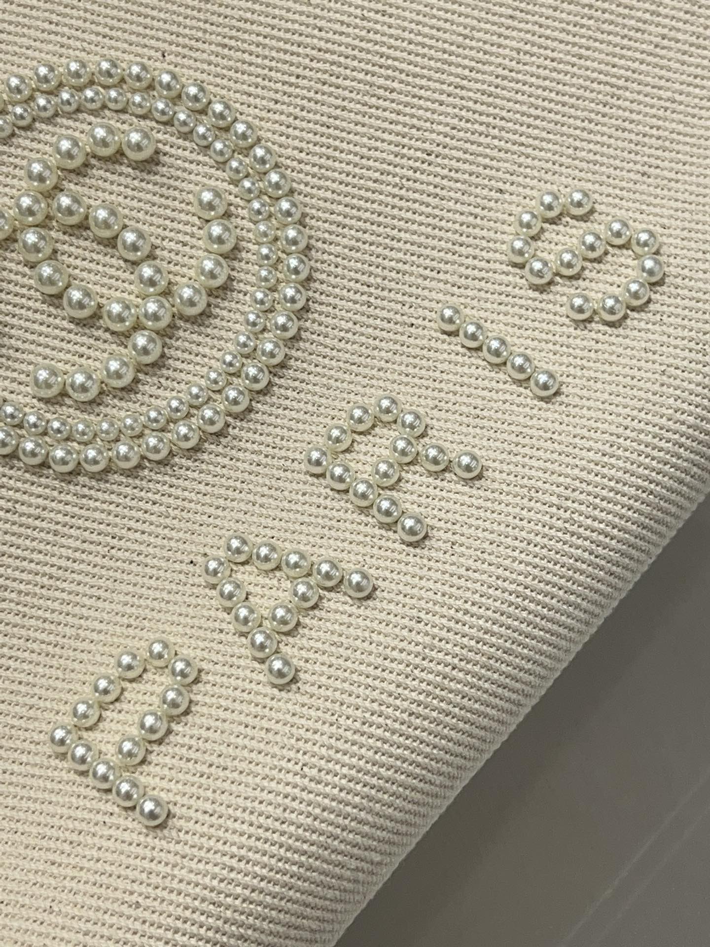 Chanel Natural Canvas and Tan Leather Large Pearl Deauville Tote - 30x39x22cm