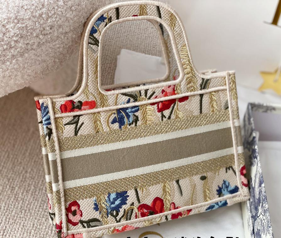 Medium Dior Book Tote Gold