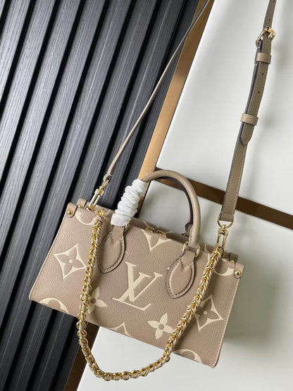 Louis Vuitton OnTheGo East West M23641