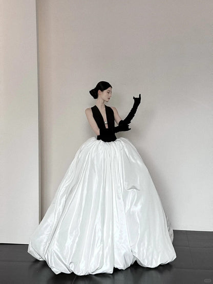 Black and white fashionable and elegant V-neck long satin A-line floor-length ball gown evening dress prom dress gh3732