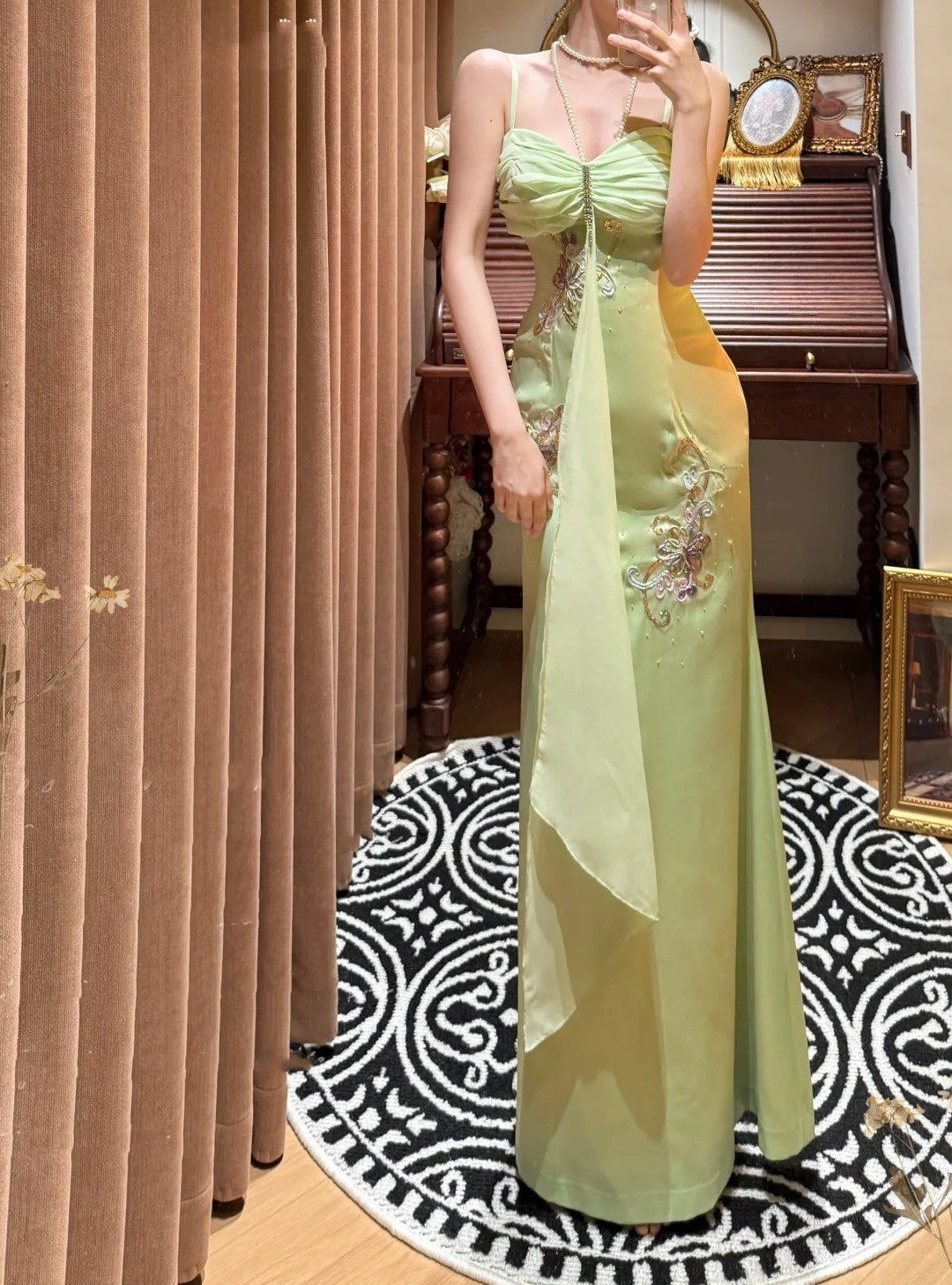 Green Floral Beads Exquisite Long Satin Ball Gown Evening Gown Party Gown Graduation Gown gh4254