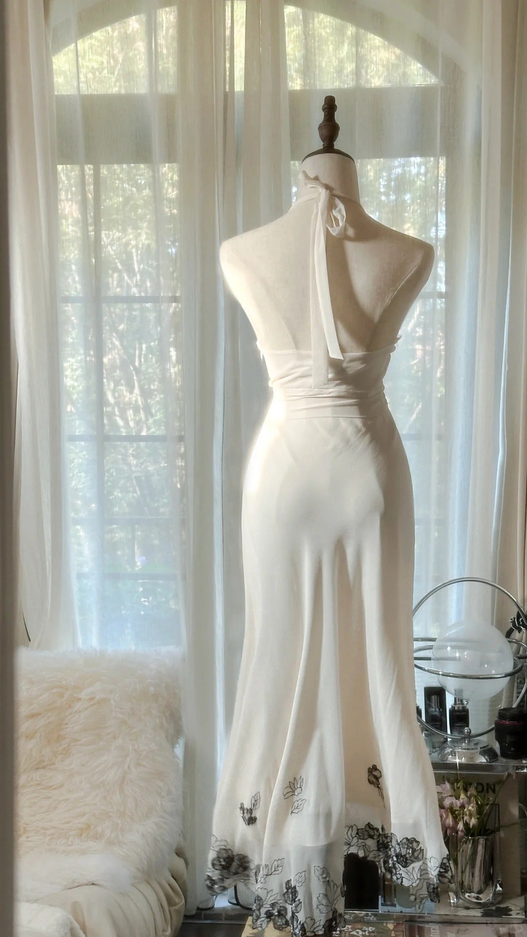 White Elegant Romantic Exquisite Black Lace Beaded Long Chiffon Ball Gown Evening Dress Party Dress Prom Dress Valentine's Day Date Dress gh4048