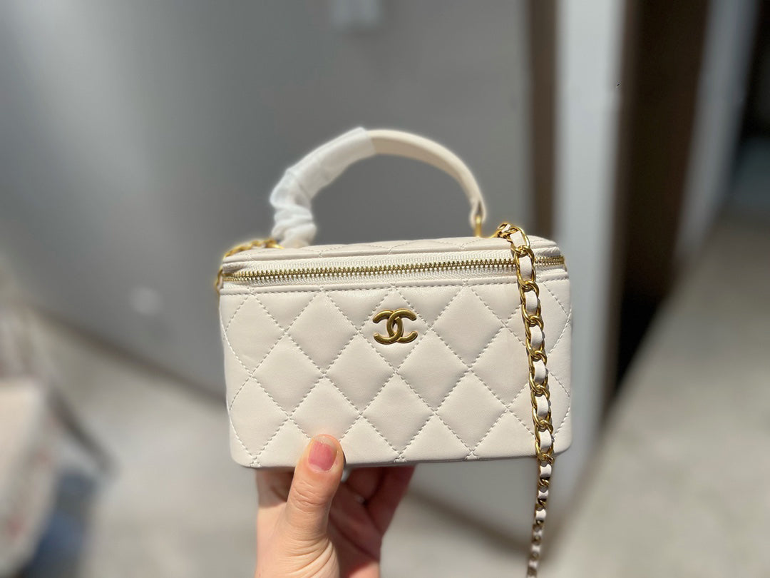 Chanel Trendy CC Vanity Case With Chain Quilted