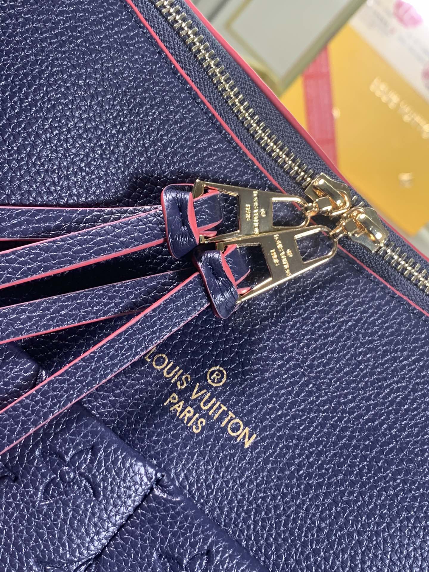 Louis Vuitton Maida Hobo