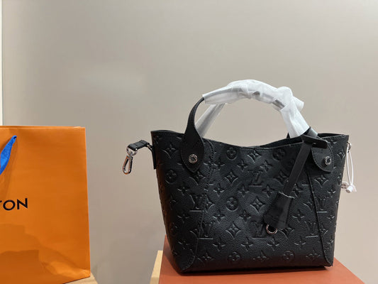 Louis Vuitton Blossom MM Tote Bag ‘Black’