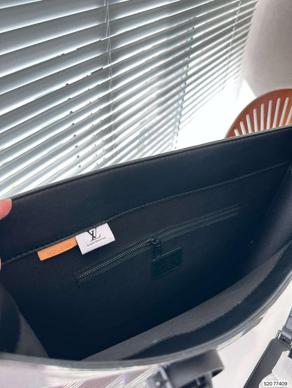 LOUIS VUITTON Sac Plat Multicolor M23957