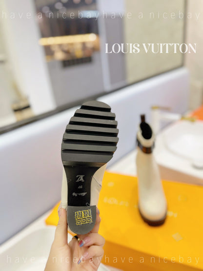 Premium LUV BOOTS 034