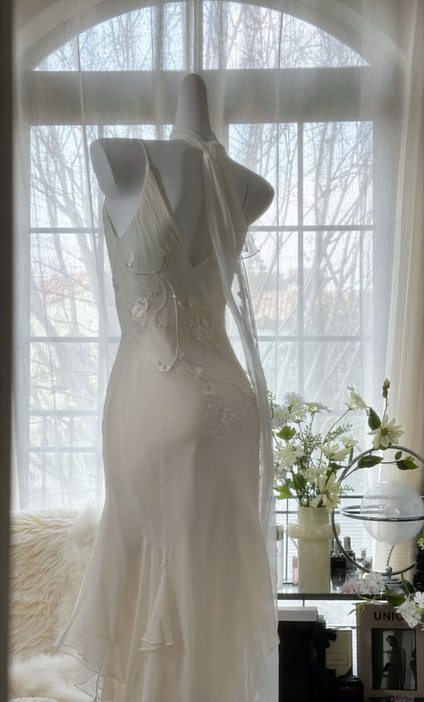 Elegant Mermaid Spaghetti Strap Beaded White Chiffon Prom Dress Graduation Prom Dress SH2560