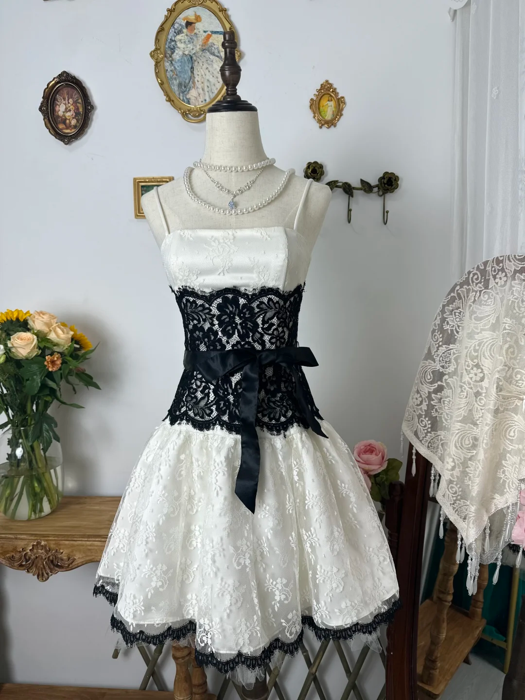 Cute A Line Strapless Bow Black White Lace Short Homecoming Dress Cocktail Dress SH3002