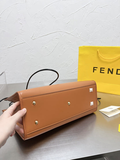 Fendi Sunshine Medium