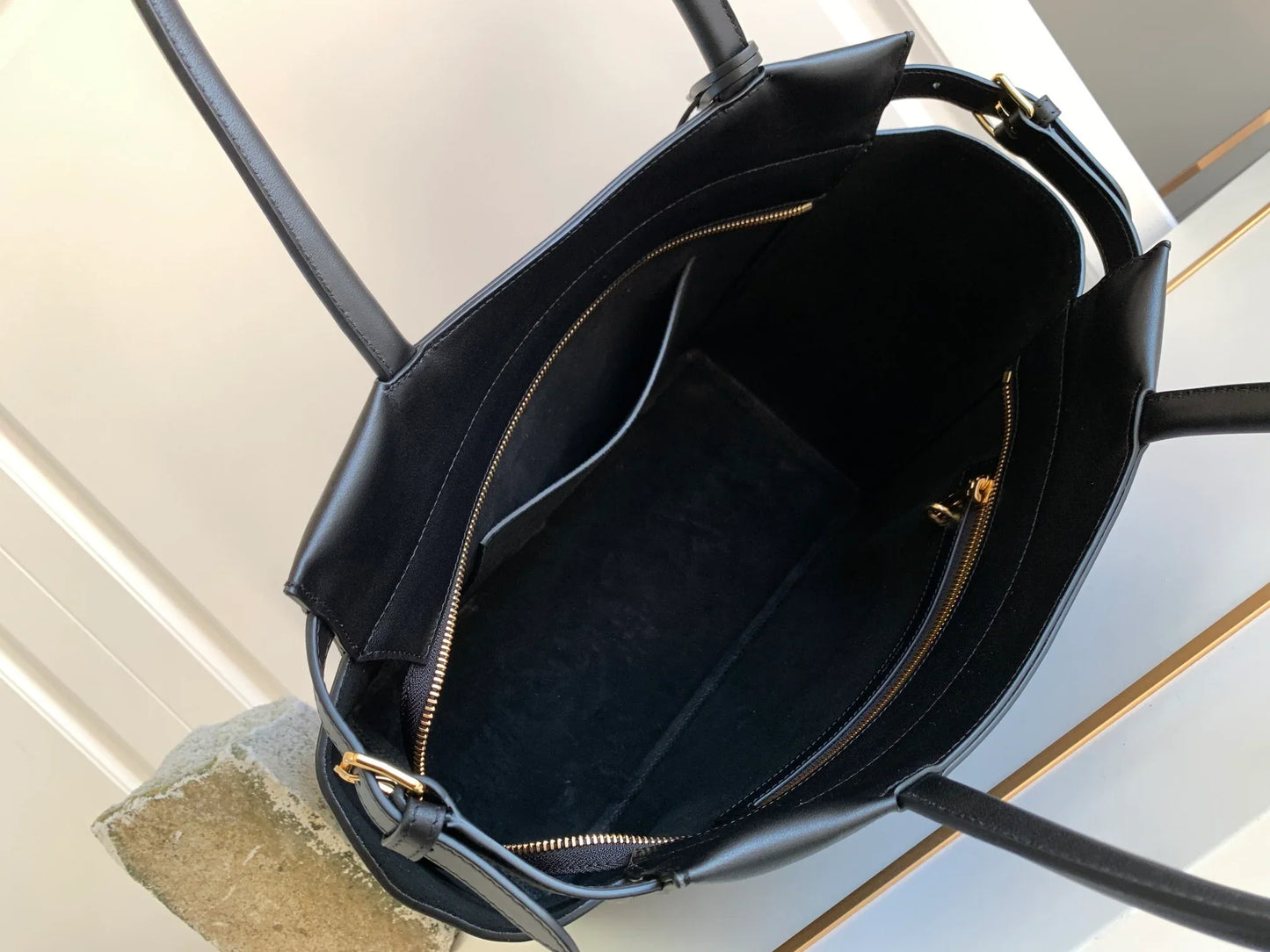 Celine Medium Cabas Bourgeoi black handbag