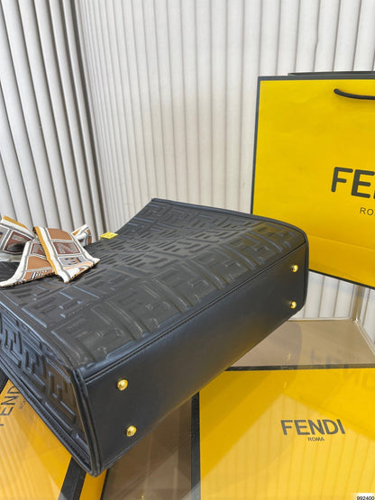 FENDI ToTe Handbags