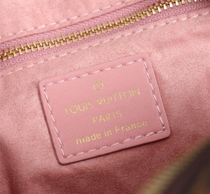 Louis Vuitton Petite Malle