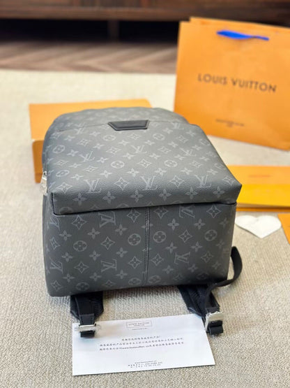 Louis Vuitton DISCOVERY Backpack  M43186