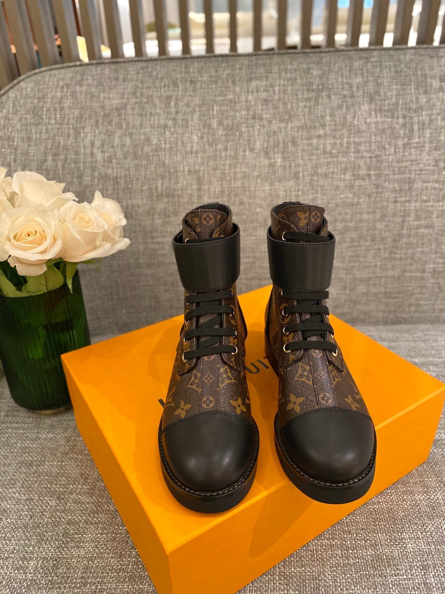 Premium LUV BOOTS 051