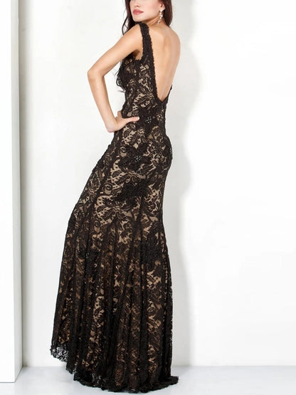 Round Neck Solid Color Lace Maxi Dress