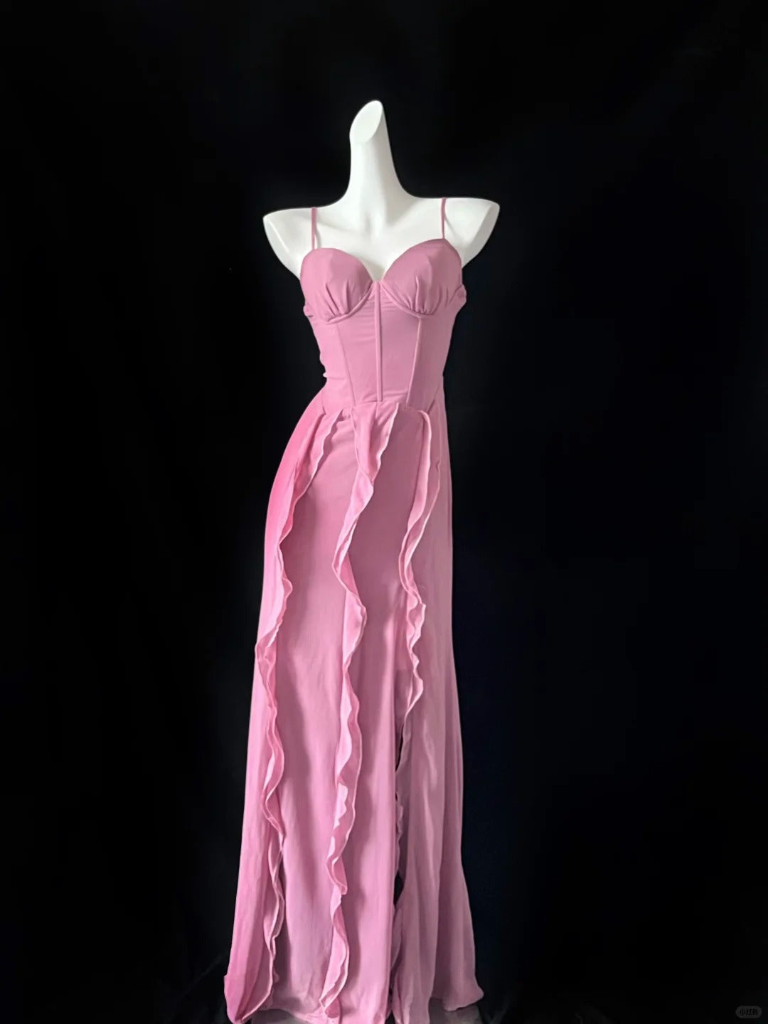 Pink unique stylish elegant spaghetti straps sweetheart neckline long chiffon ruffles floor length ball gown evening gown prom dress gh4075