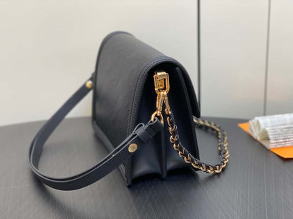 Louis Vuitton  2WAY Chain Leather Shoulder Bags