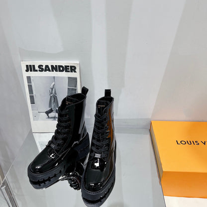 Premium LUV BOOTS 006