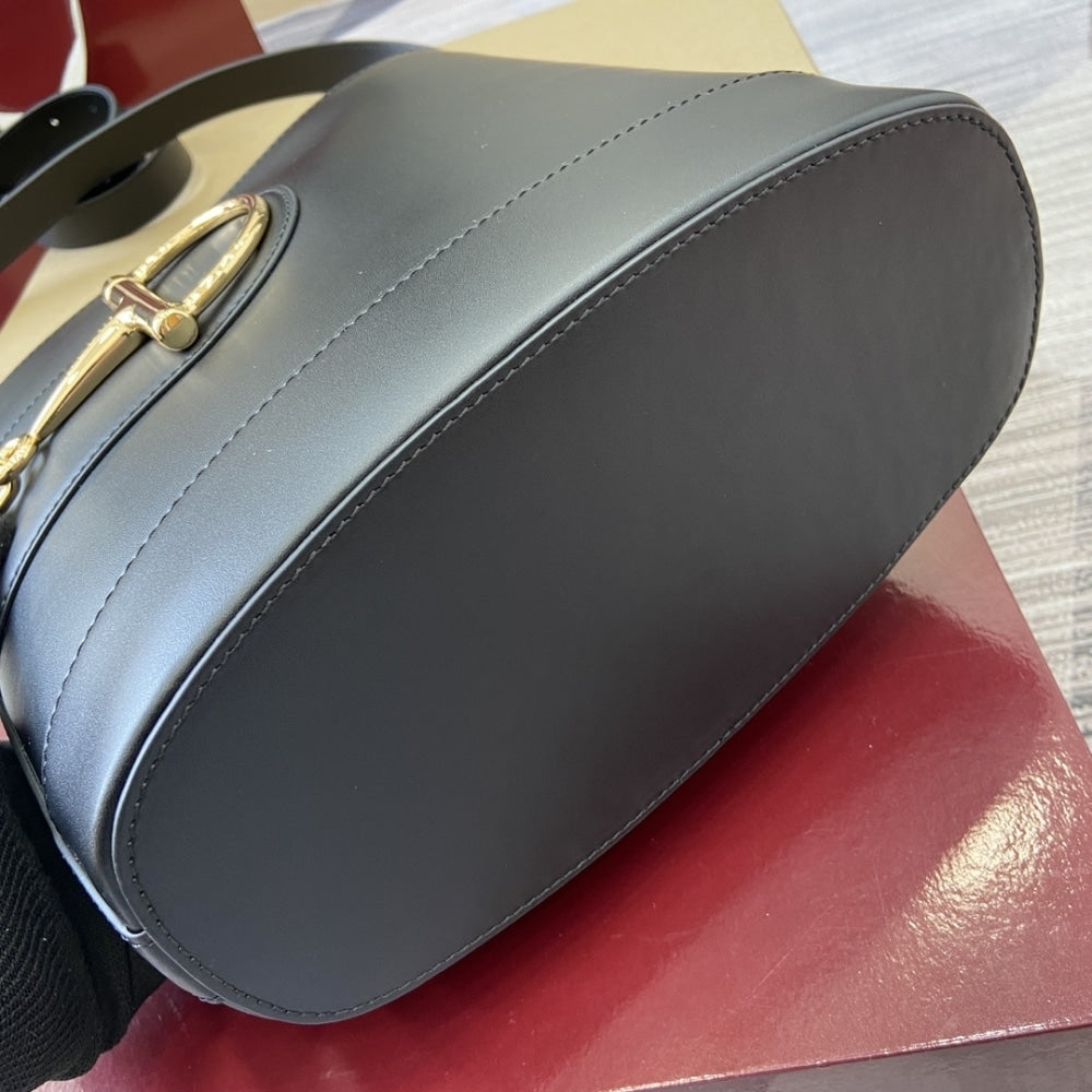 GUCCI 73 SMALL BUCKET BAG BLACK SMOOTH LEATHER 20CM 833660 AAEC2 1000