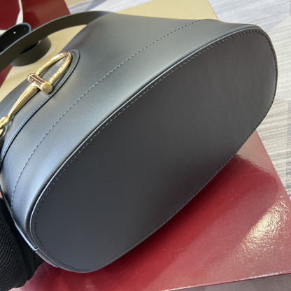 GUCCI 73 SMALL BUCKET BAG BLACK SMOOTH LEATHER 20CM 833660 AAEC2 1000
