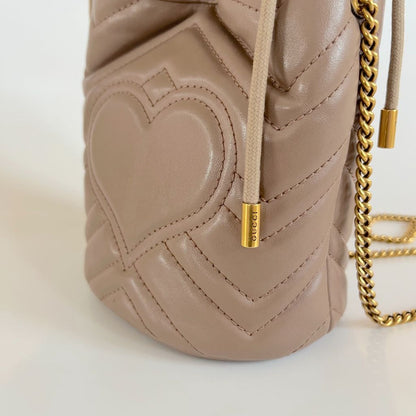 Gucci GG Marmont mini bucket bag