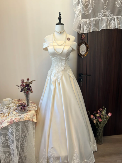 White Delicate Floral Applique Long Satin Ball Gown Evening Gown Wedding Dress gh4292