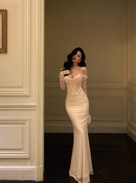 Sexy Sheath Off The Shoulder White Long Sleeves Satin 21st Birthday Dress Party Gown Birthday Outfits Birthday Dress Ideas For Women DP1897