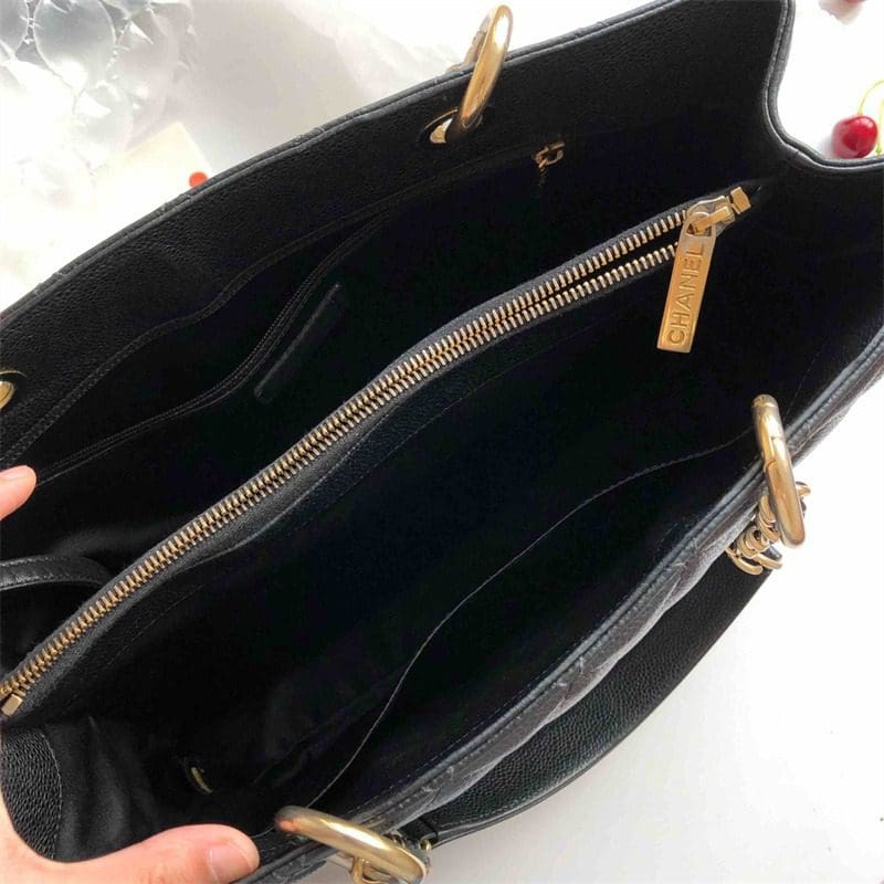 Classic Chanel Shopping GST shopping bag