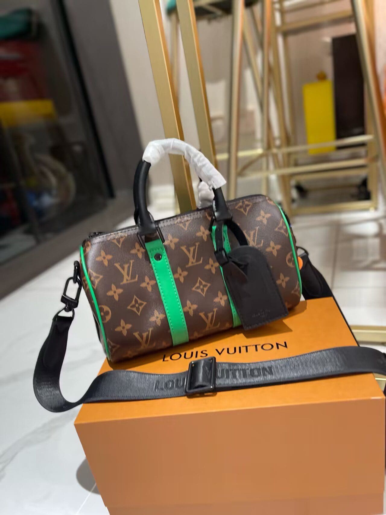 Louis Vuitton Keepall Bandouliere 25