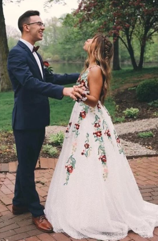 Charming V Neck Floral Embroidery Long Lace Prom Dress with Pocket KJ1