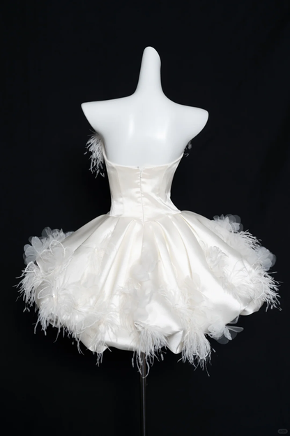 Sweet White Satin Lace Appliques Strapless A Line 18th Birthday Outfits Homecoming Dress S810