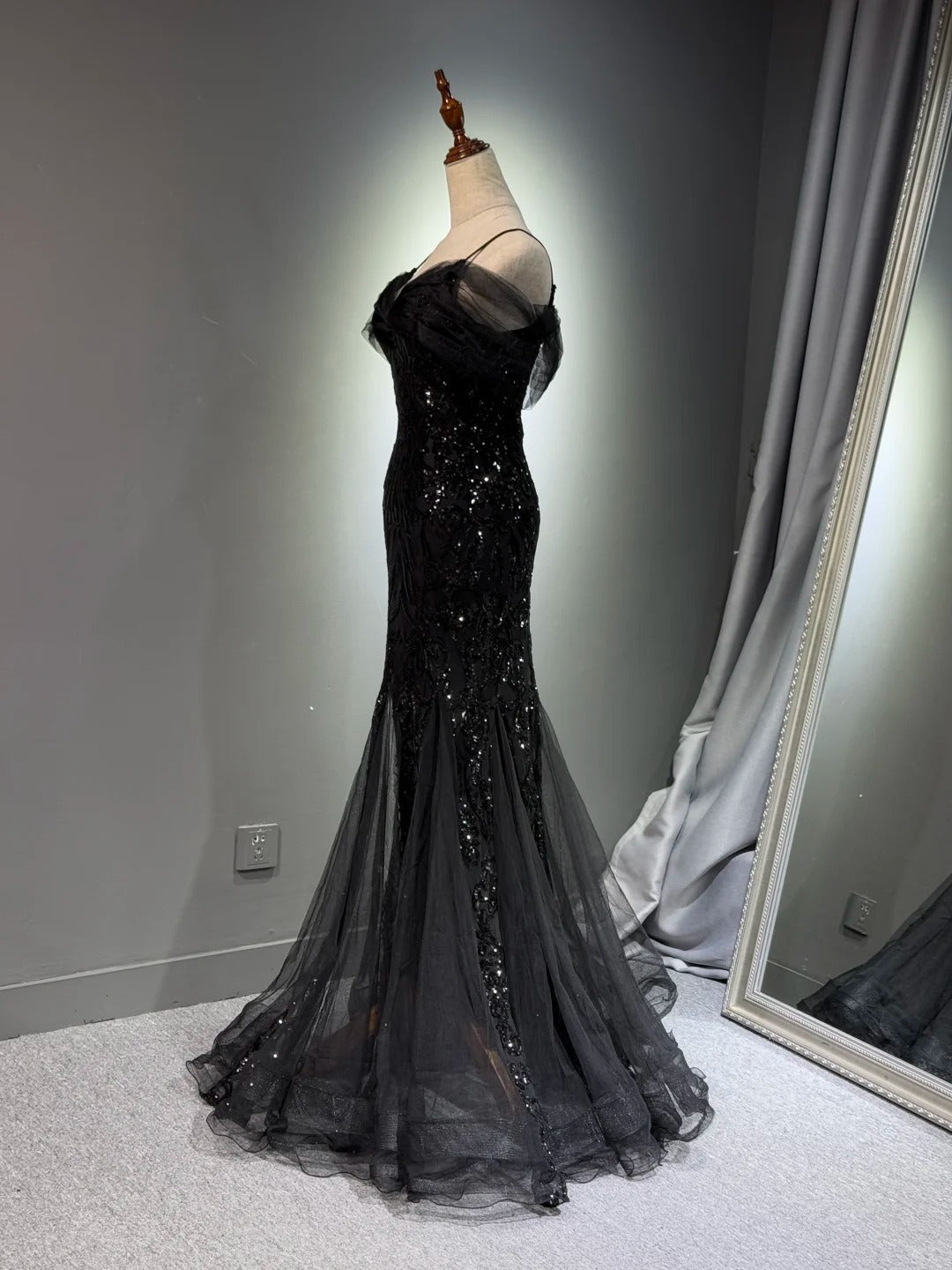 preppydressess -Black shiny mermaid long sequined ball gown evening dress graduation dress gh5112