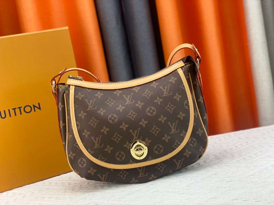 LOUIS VUITTON  Tulum GM one shoulder flap bag